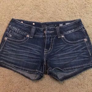 Miss Me size 27 Jean Shorts